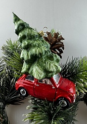 Красный фиат с елкой, Mostowski