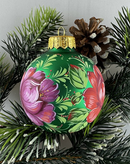 Розы на траве